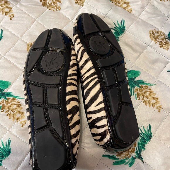 Michael Kors flats - Picture 3 of 4